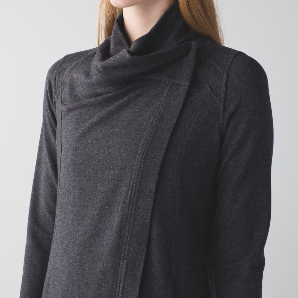Lululemon Coast Wrap Cardigan Womens 2 Heather Black Jacket Button Athleisure‎